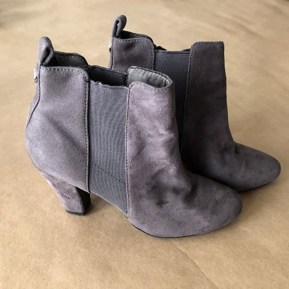 BCBG Microsuede Grey Pull-On Heeled Booties - Picture 3 of 6
